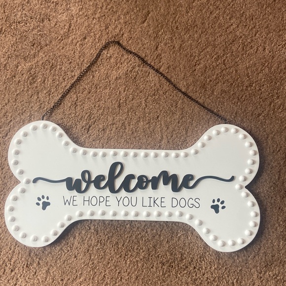 Dog Door Wall Sign Welcome We Hope You Like Dogs - Picture 1 of 8